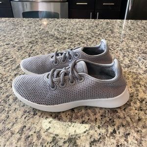 Allbirds Tree Runners Running Shoes - Mist Grey & White - Women’s Size 6
